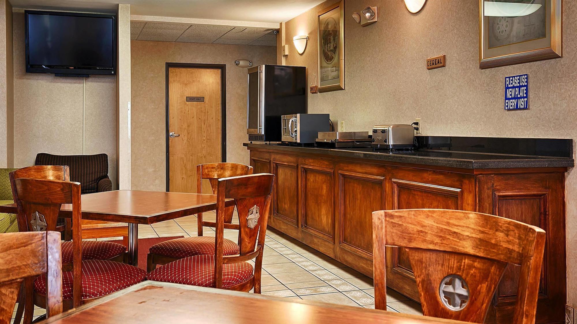 Best Western Inn & Suites Copperas Cove Екстериор снимка