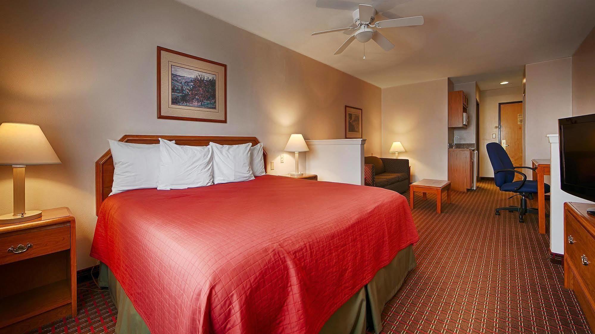 Best Western Inn & Suites Copperas Cove Екстериор снимка